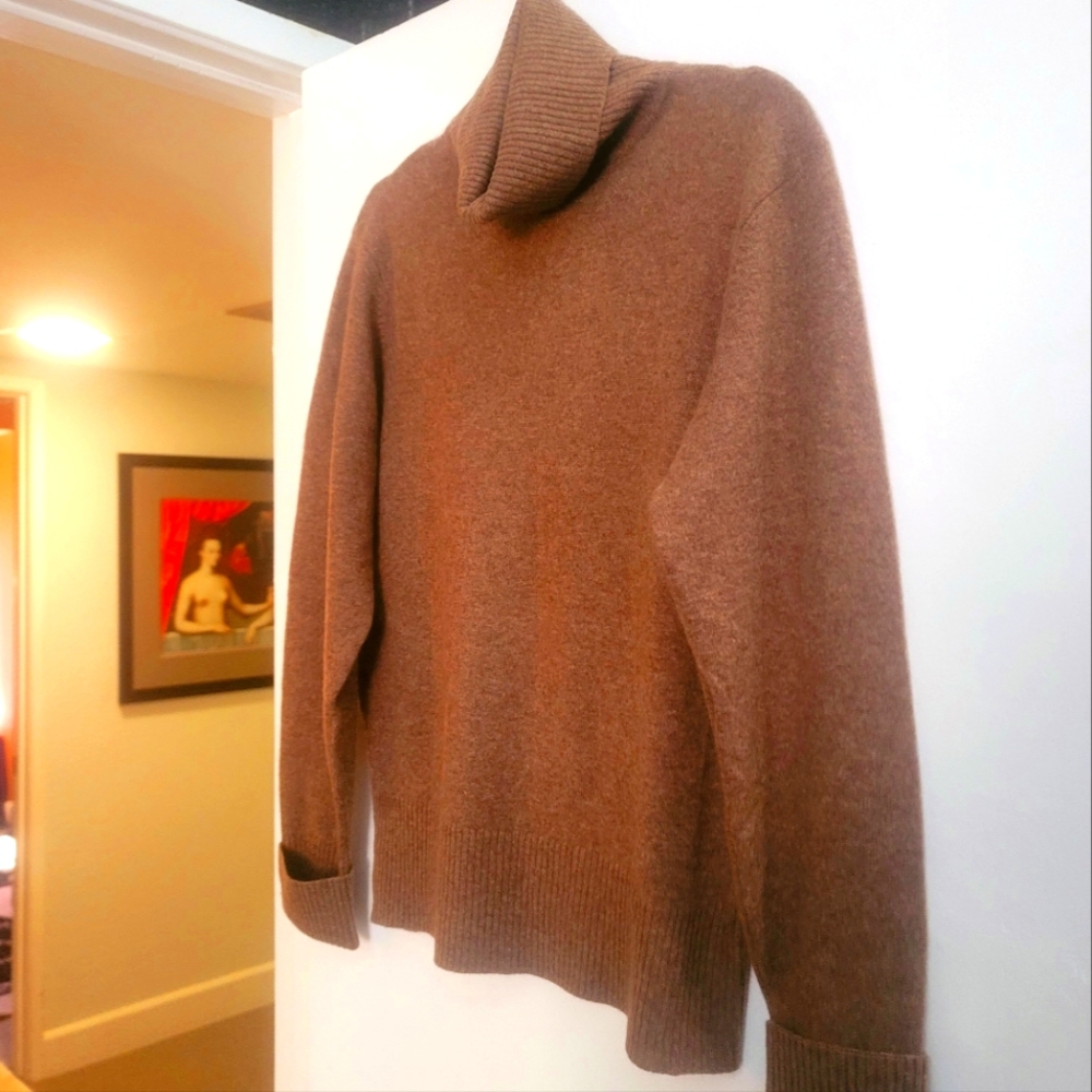 White & Warren cashmere turtleneck